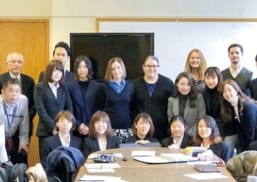 海外や地域、企業を舞台に実践的な能力を高める経験学修