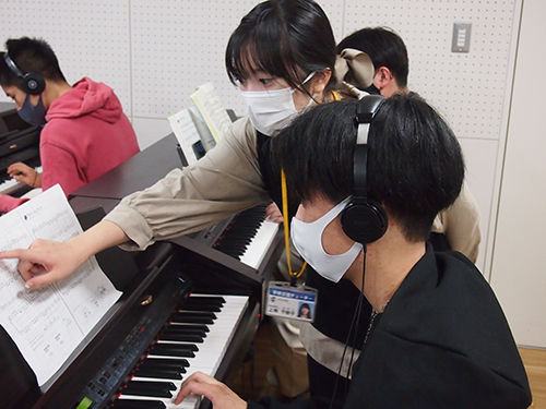 ピアノチューター.JPG