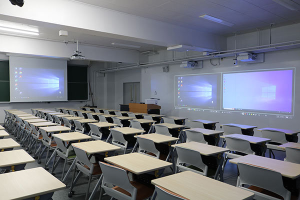 4 Yamate high flex classroom.jpg