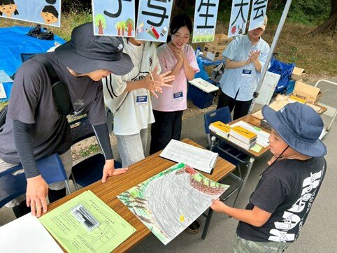 教育学部_親子写生大会3.jpg